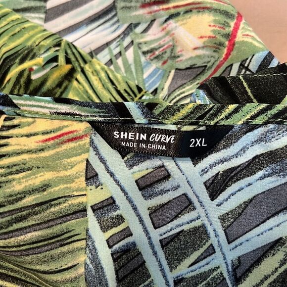 Shein size 2XL green Hawaiian print romper faux wrap front adjustable straps EUC - Picture 10 of 12
